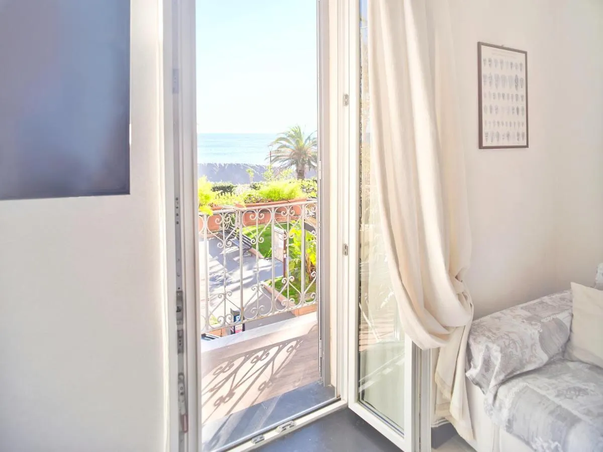 Medusa Apartment - Dependance Finale Ligure 0*,  Italy